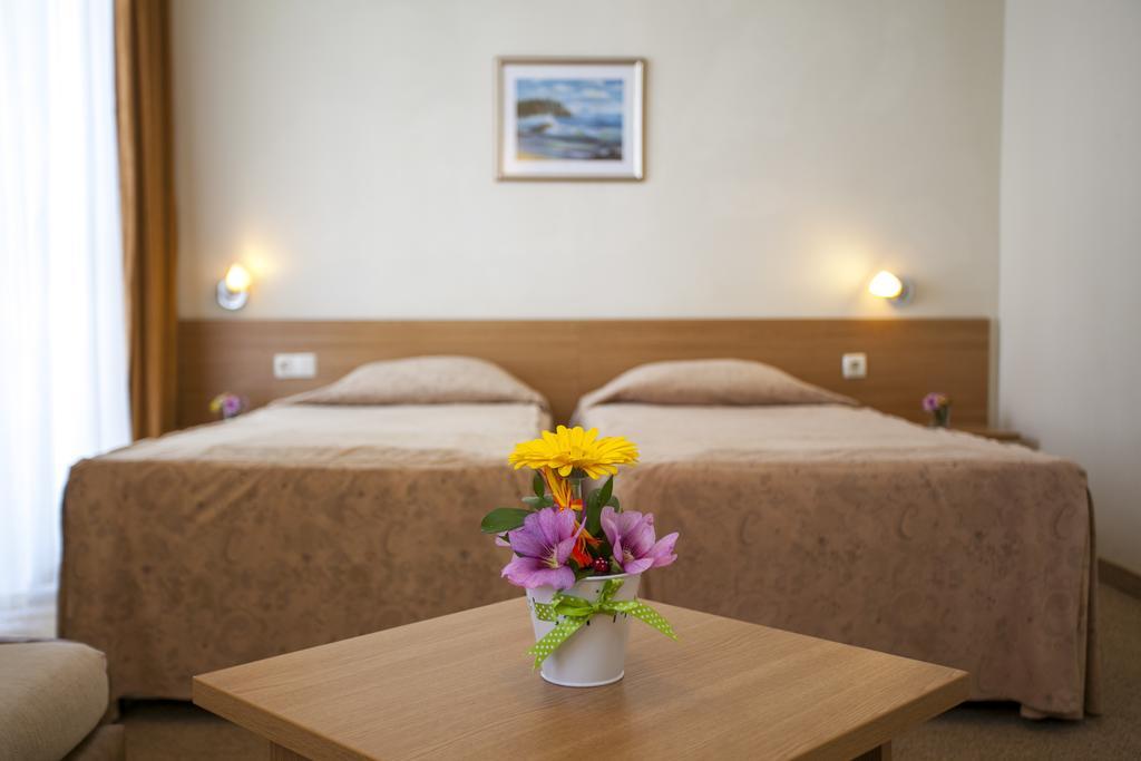 Melsa Coop Hotel Nesebar Room photo